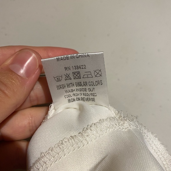 Vibrant design mini dress basically open back - Picture 6 of 6